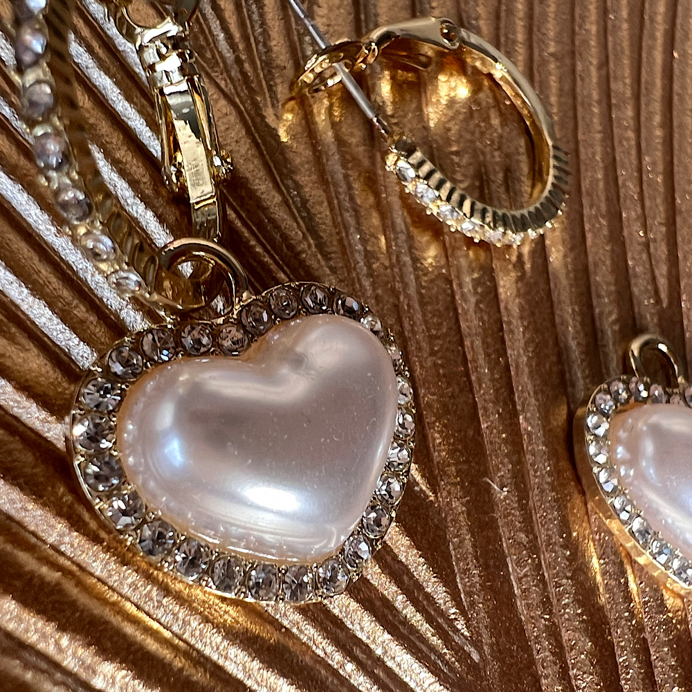 cercei-aurii-eleganti-inima-cu-perle-si-pietre (2)